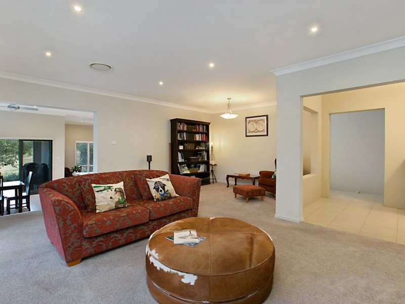 12 Liquid Amber Close, Pokolbin NSW 2320