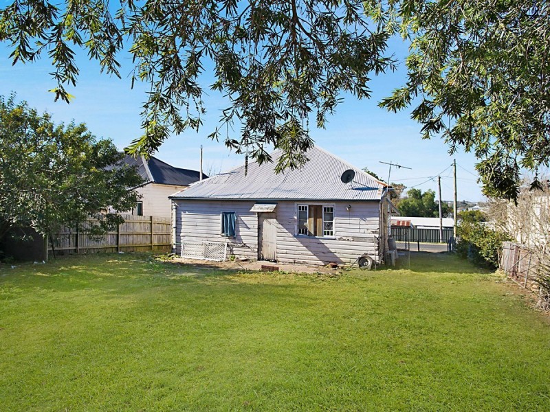 8 Francis Street, Cessnock NSW 2325