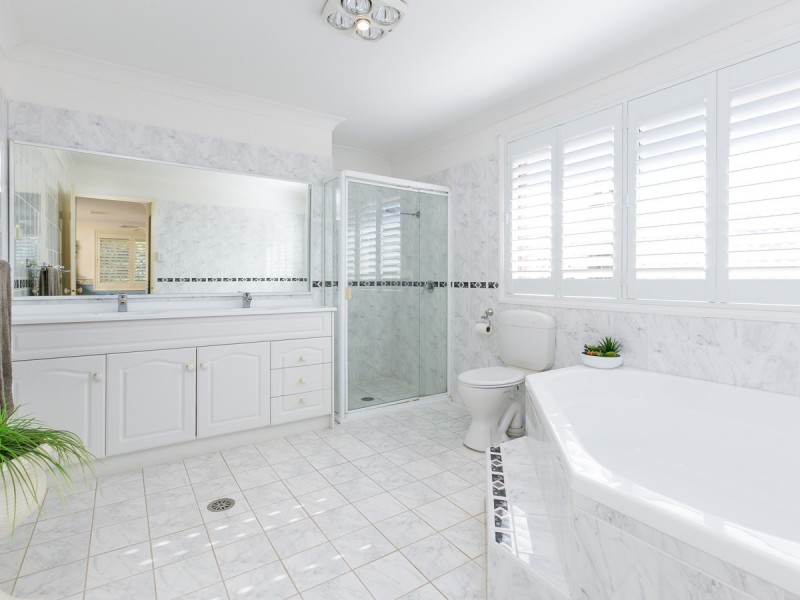 13 Cabernet Grove, Cessnock NSW 2325