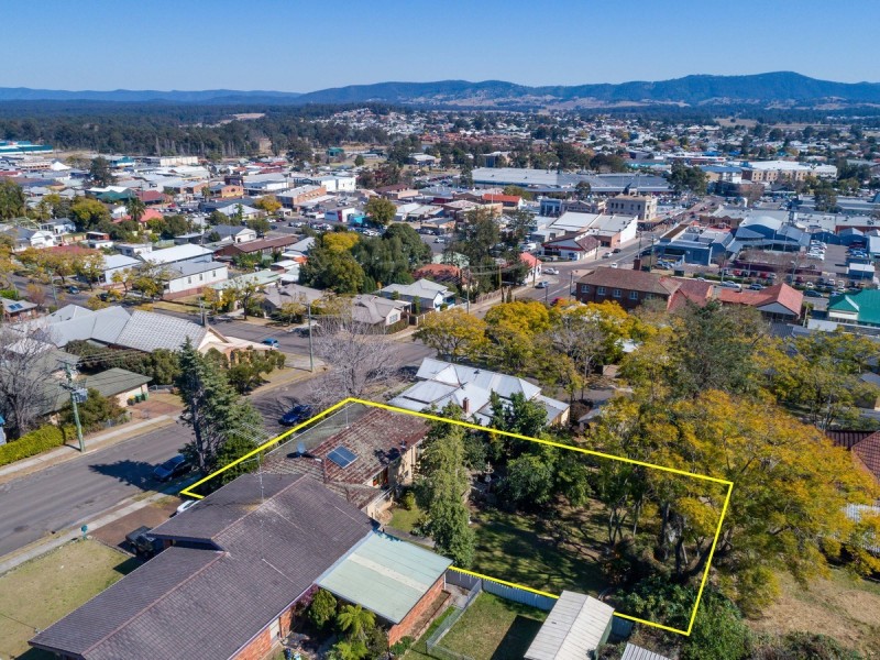 12 Cooper Street, Cessnock NSW 2325