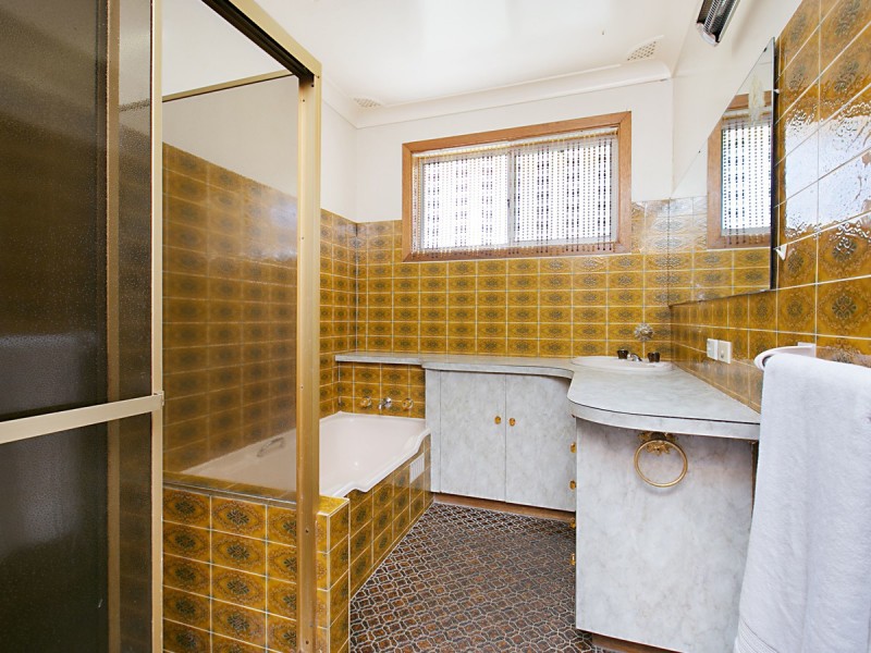 12 Cooper Street, Cessnock NSW 2325