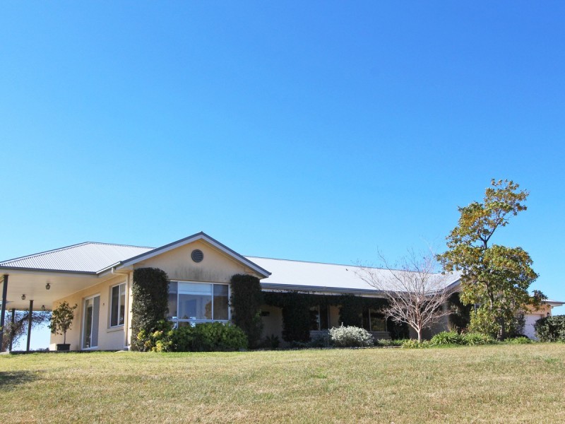 1038 Sandy Creek Road, Quorrobolong NSW 2325