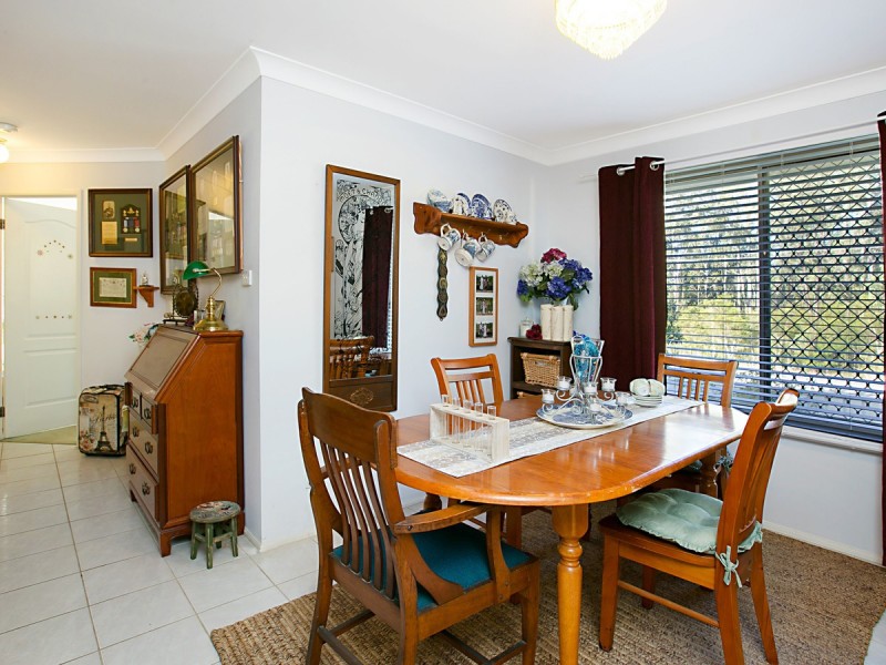 18 Bruce Street, Abernethy NSW 2325