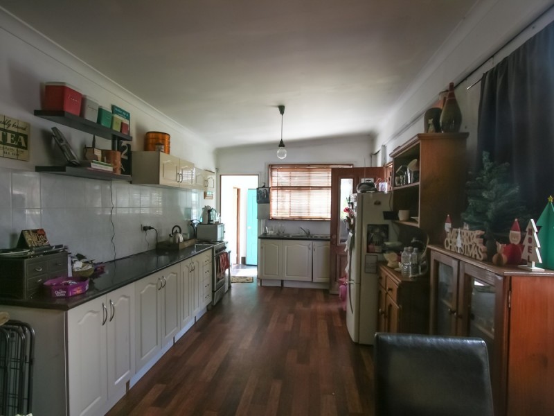 18 Bruce Street, Abernethy NSW 2325