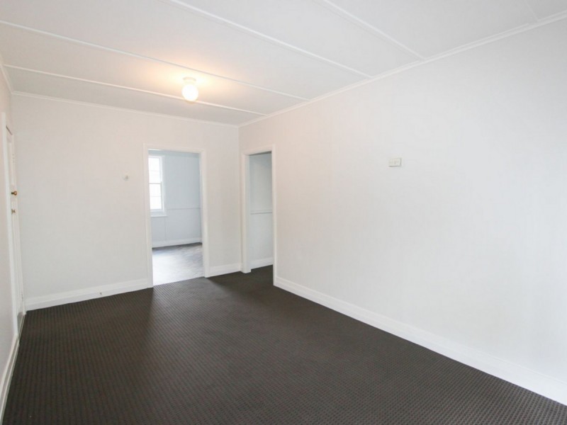 10 Desmond Street, Cessnock NSW 2325