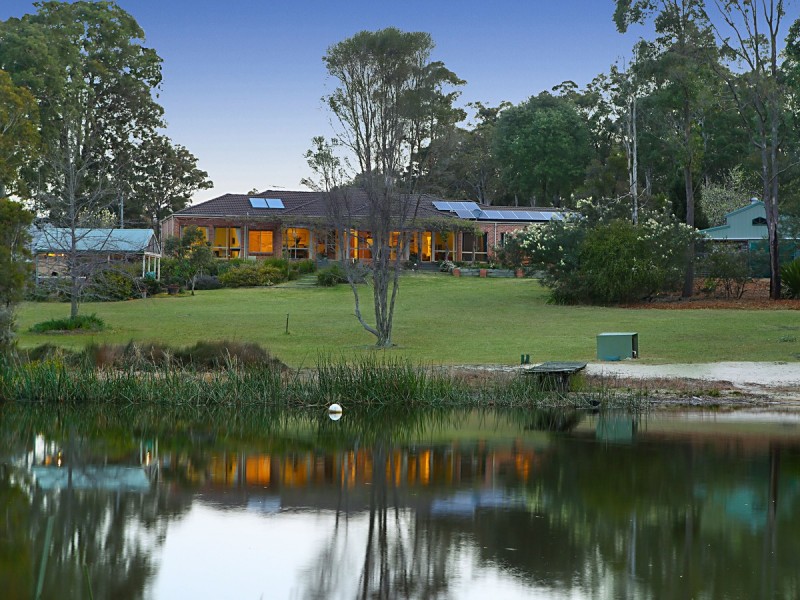 755 Sandy Creek Road, Quorrobolong NSW 2325