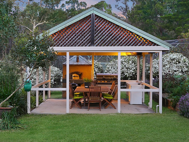 755 Sandy Creek Road, Quorrobolong NSW 2325