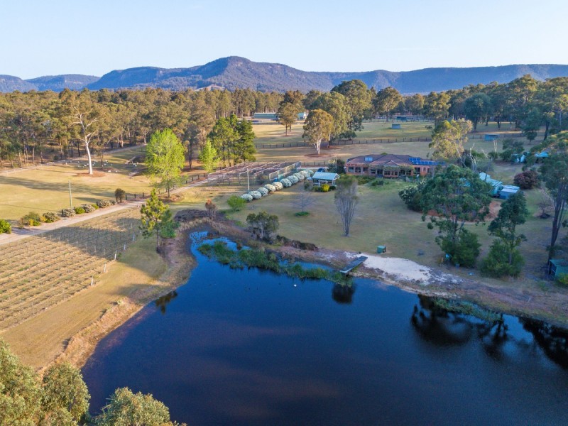 755 Sandy Creek Road, Quorrobolong NSW 2325