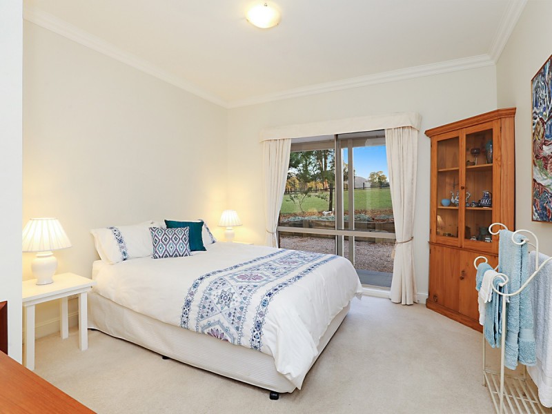 755 Sandy Creek Road, Quorrobolong NSW 2325