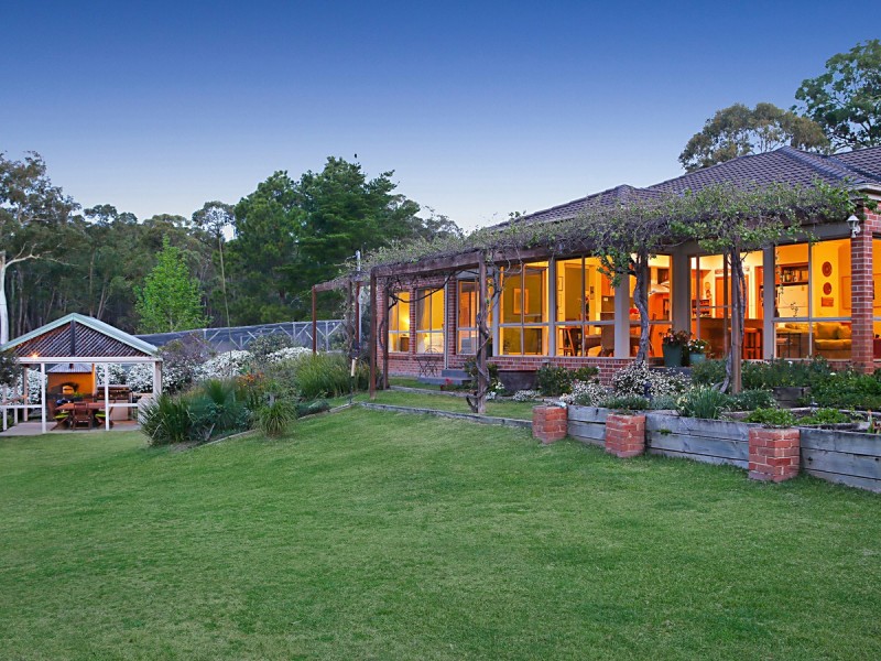 755 Sandy Creek Road, Quorrobolong NSW 2325