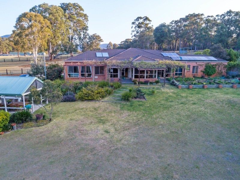 755 Sandy Creek Road, Quorrobolong NSW 2325