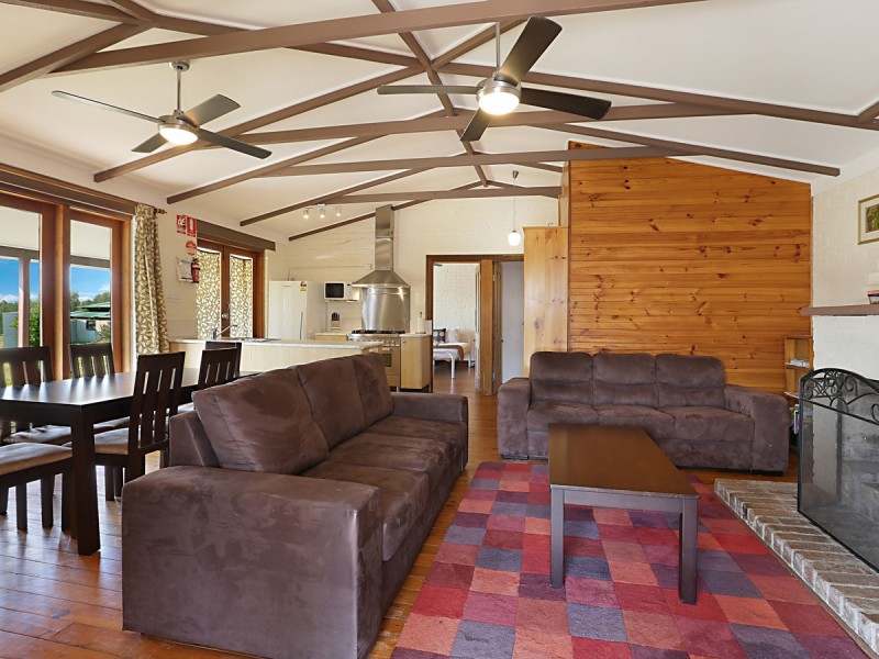 223 Deasys Road, Pokolbin NSW 2320