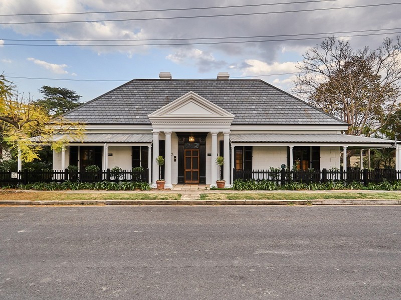 23-25 Regent Street, Maitland NSW 2320
