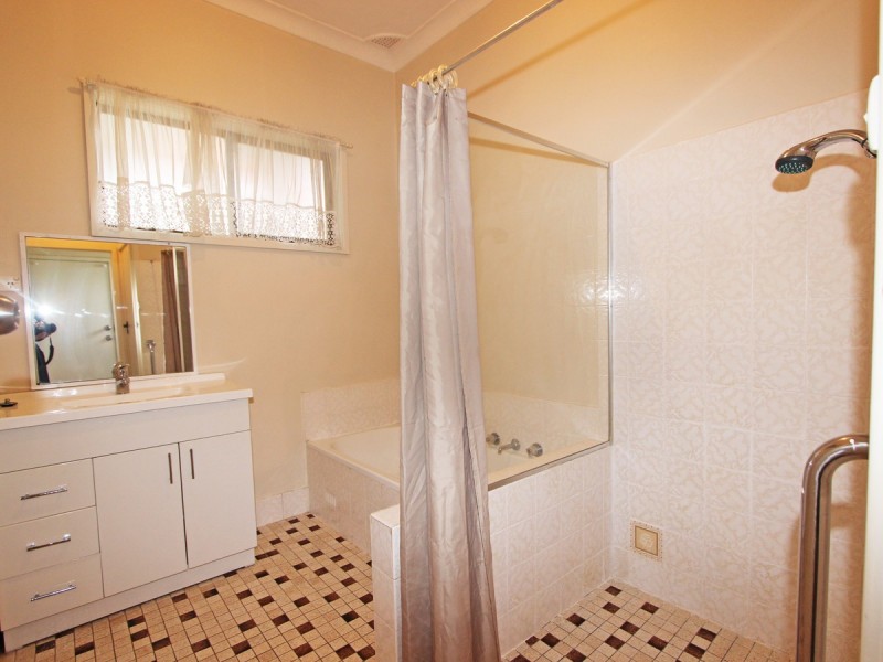 1 Mount View Road, Cessnock NSW 2325