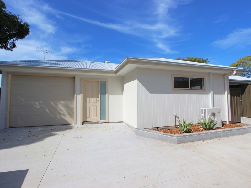 2/19B Sergeant Street, Cessnock NSW 2325