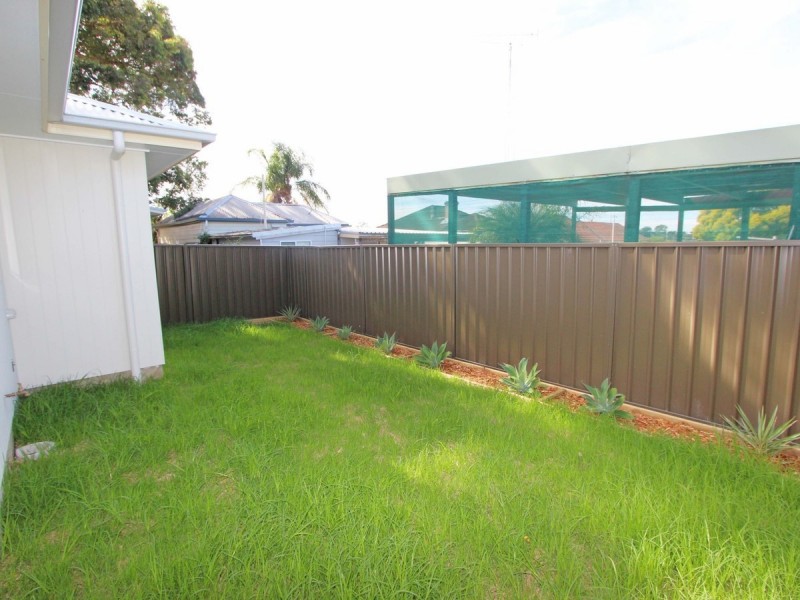 2/19B Sergeant Street, Cessnock NSW 2325