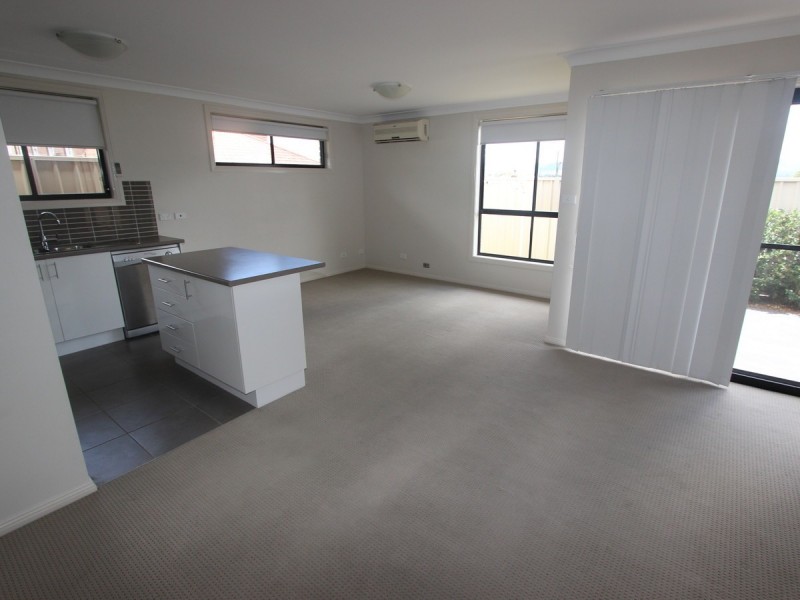 2/9 King Street, Cessnock NSW 2325