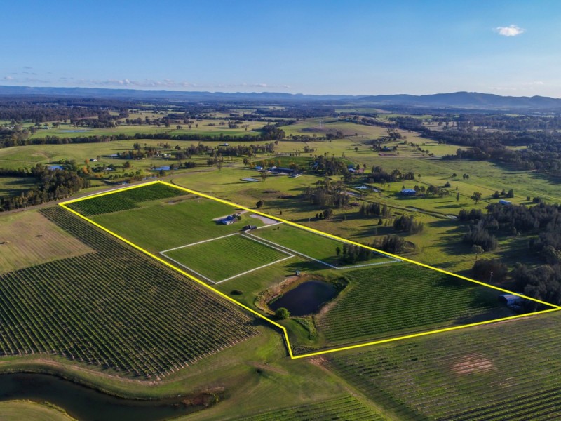 386 Wilderness Road, Lovedale NSW 2325