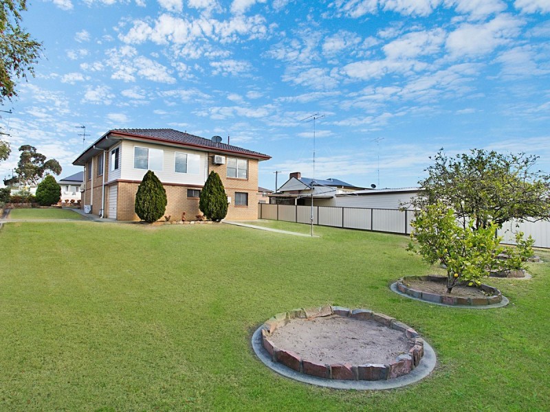 18 Jurd Street, Cessnock NSW 2325