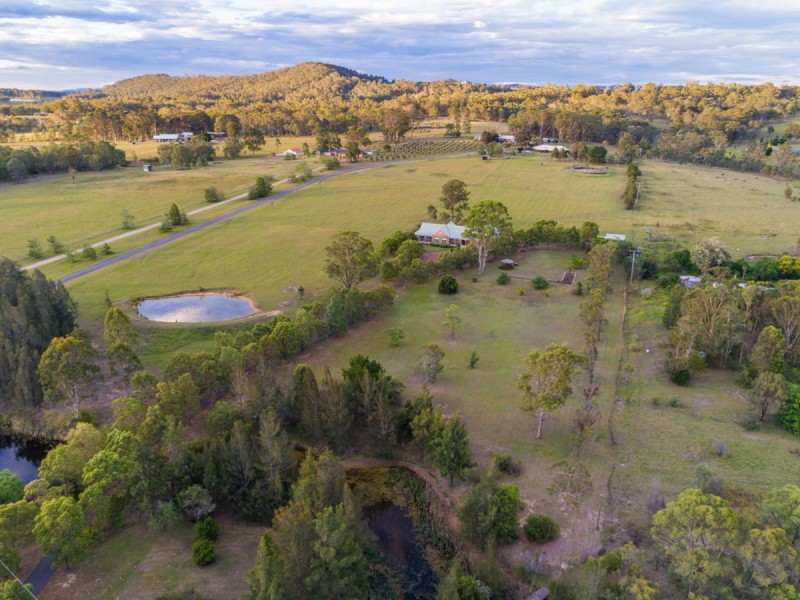 74 Wilderness Road, Lovedale NSW 2325