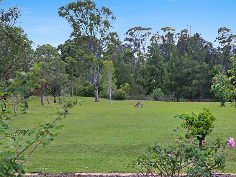 74 Wilderness Road, Lovedale NSW 2325