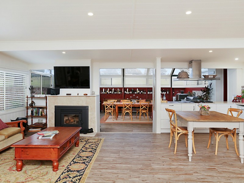 74 Wilderness Road, Lovedale NSW 2325