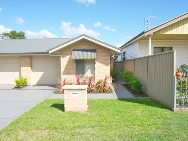 2/1 George Street, Cessnock NSW 2325