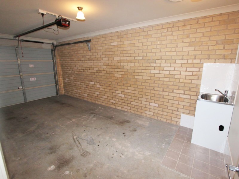 2/1 George Street, Cessnock NSW 2325