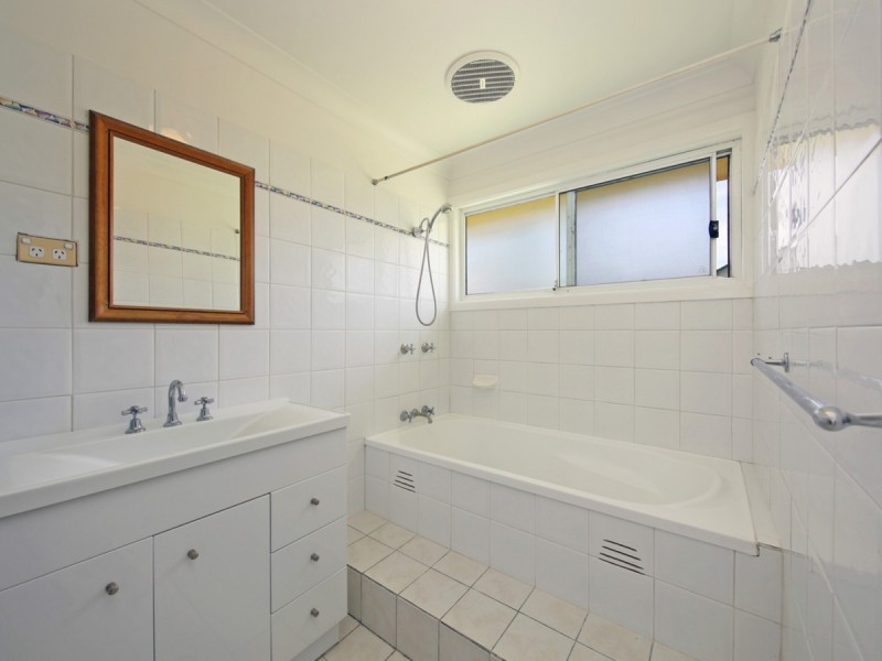 29 Northumberland Street, Neath NSW 2326