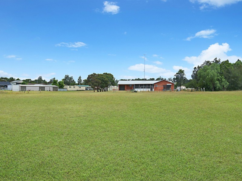 4 Buttaba Avenue, Cessnock NSW 2325