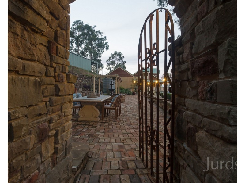 37 Moon Mountain Drive, Mount View NSW 2325