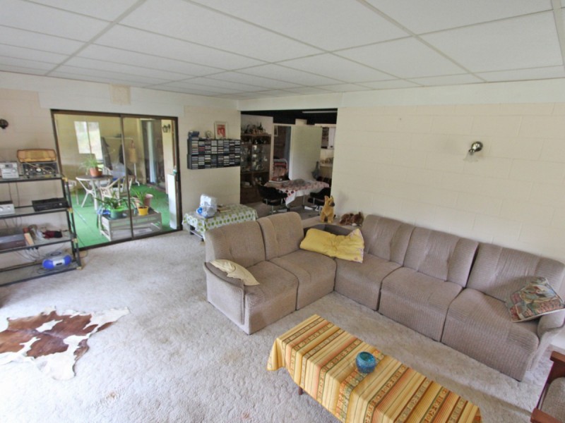 2013 Wollombi Road, Sweetmans Creek NSW 2325