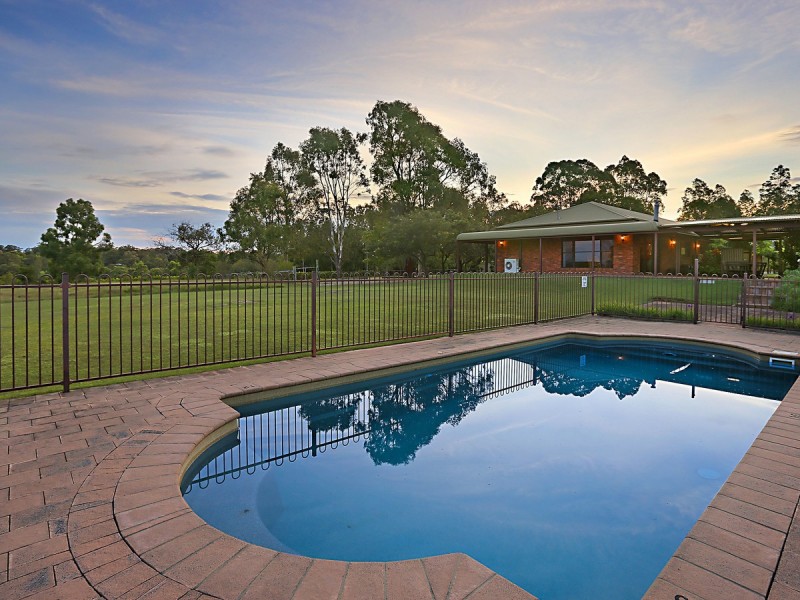 160 Londons Road, Lovedale NSW 2325