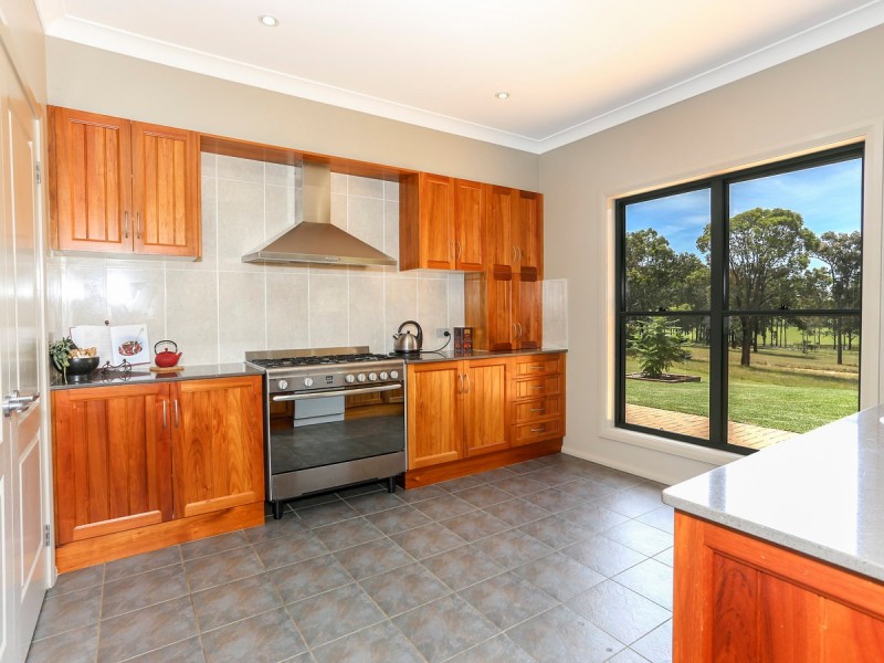 160 Londons Road, Lovedale NSW 2325