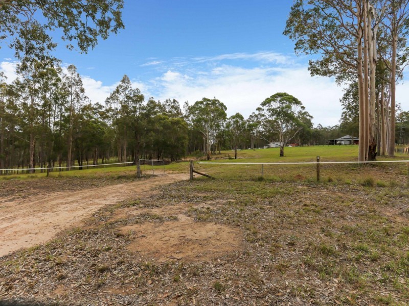 43 Pelton Road, Quorrobolong NSW 2325