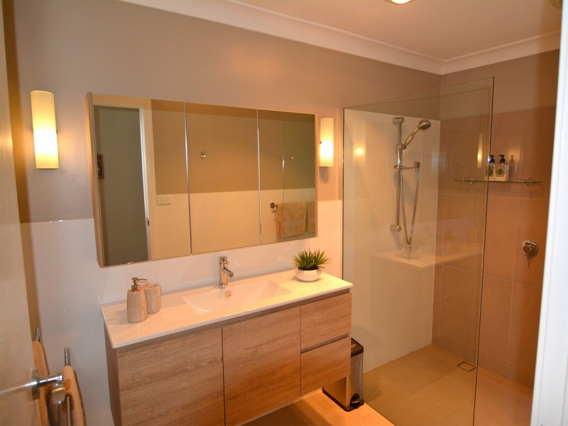 169 Talga Road, Lovedale NSW 2325