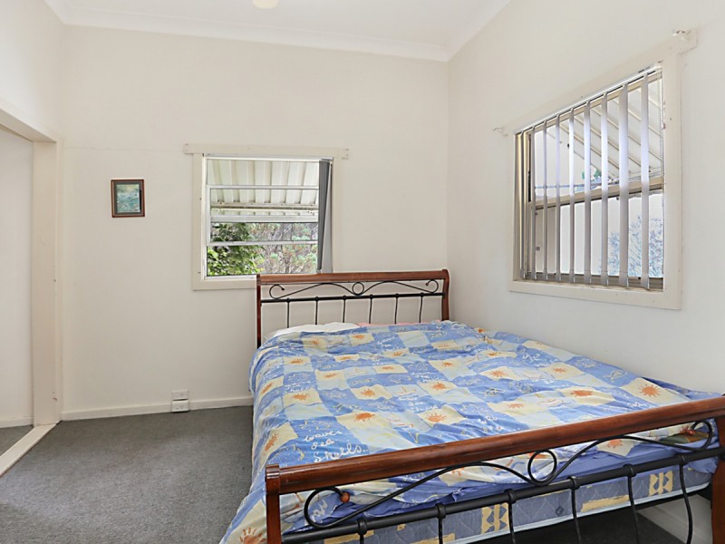 2 Colliery Street, Aberdare NSW 2325