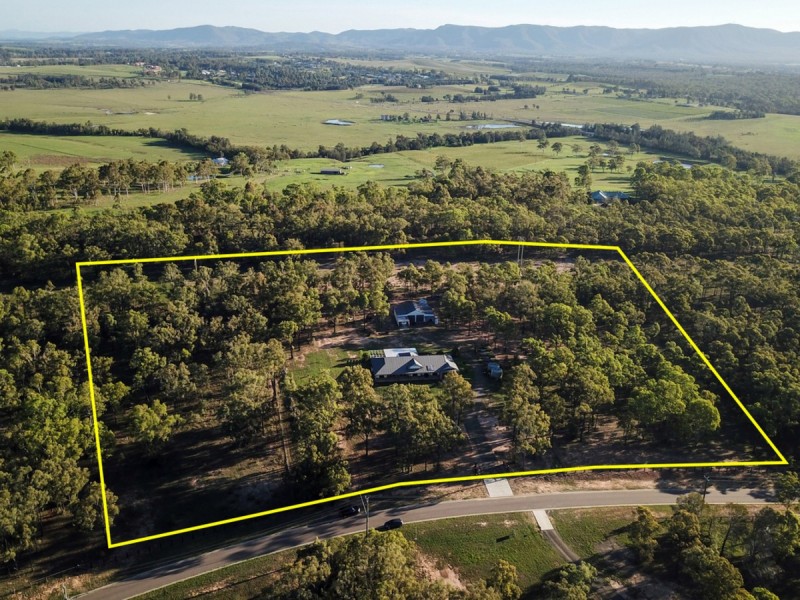 60 Blackburn Close, Lovedale NSW 2325