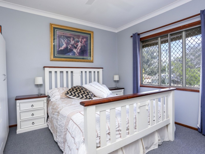 32 Mills Crescent, Cessnock NSW 2325