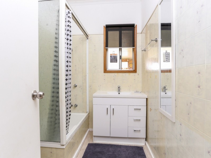 32 Mills Crescent, Cessnock NSW 2325