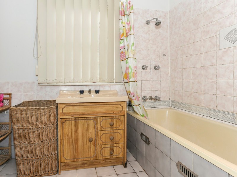 61 Mount View Road, Cessnock NSW 2325