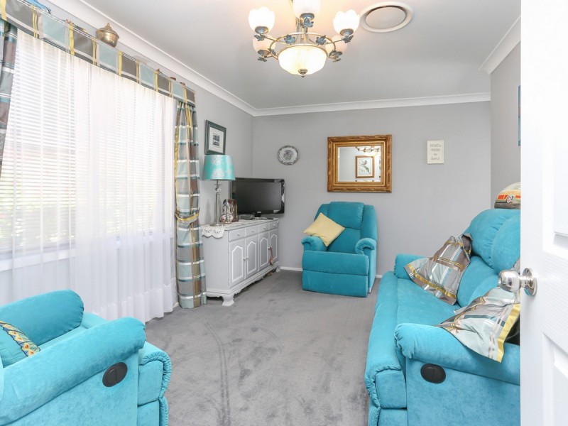 18 Tenth Street, Weston NSW 2326