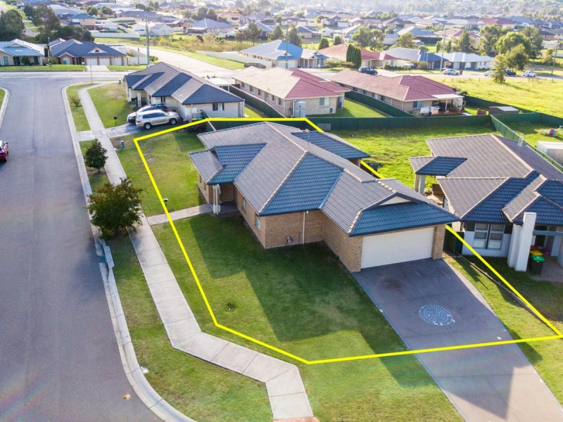 10 Mileham Circuit, Rutherford NSW 2320