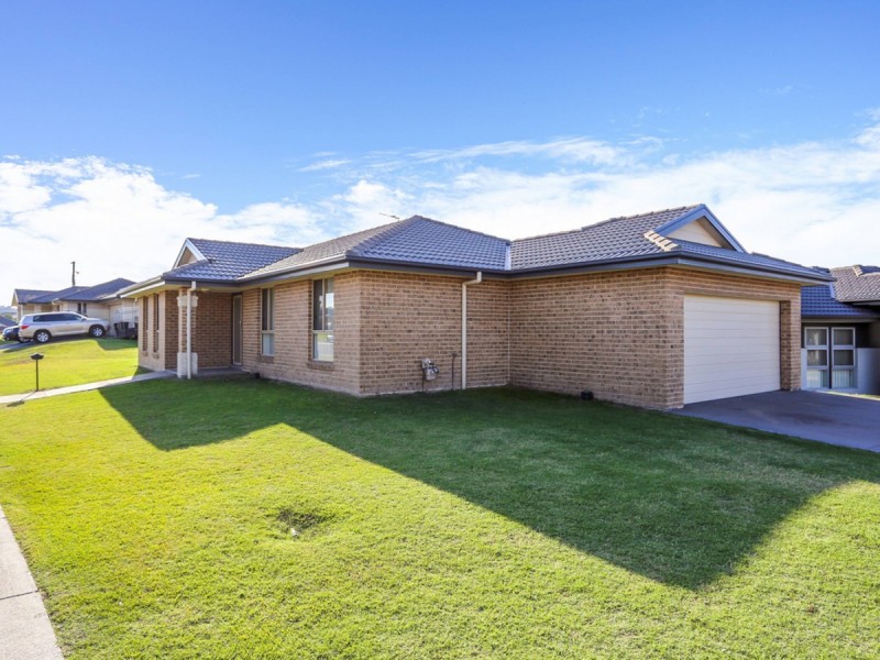 10 Mileham Circuit, Rutherford NSW 2320