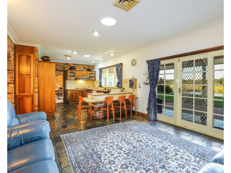 204 Wine Country Drive, Nulkaba NSW 2325