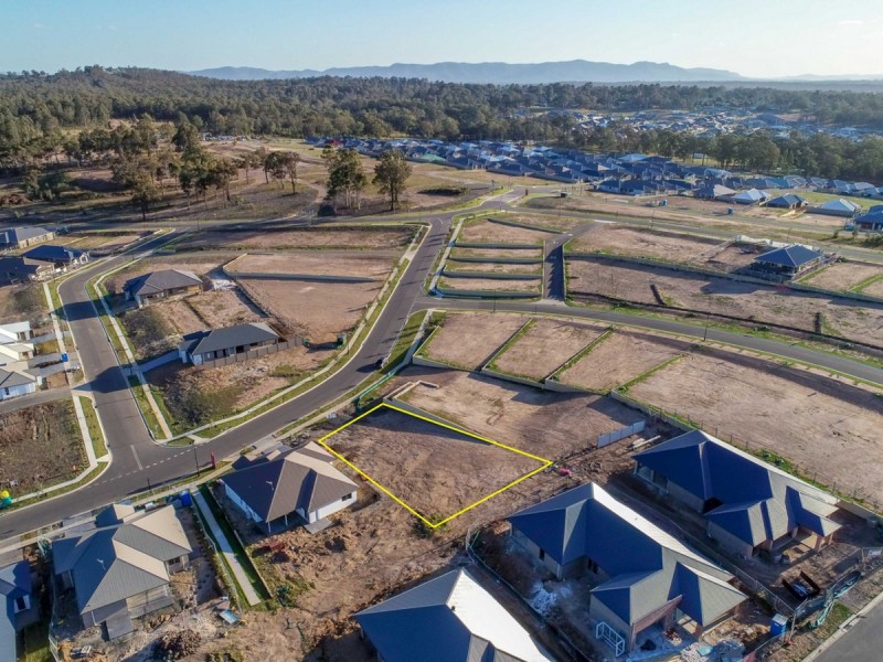 15 Ellerton Ave (Huntlee), North Rothbury NSW 2335