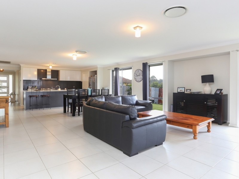 13 Walmsley Street, Millfield NSW 2325