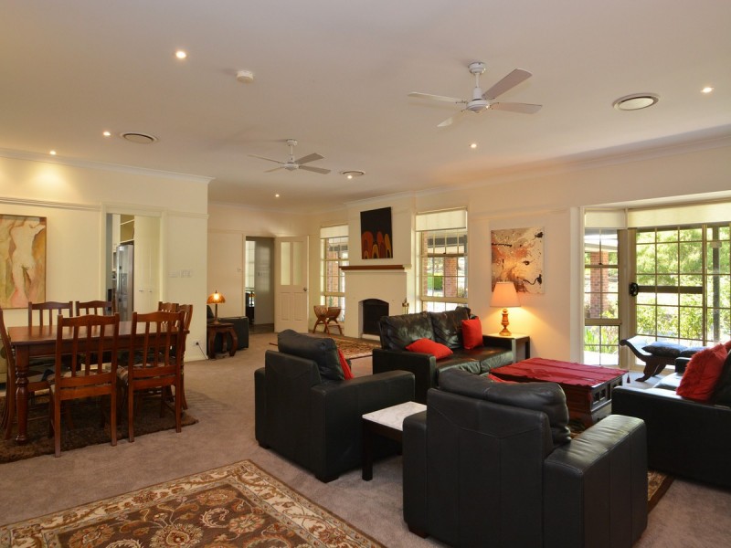 745 Lovedale Road, Lovedale NSW 2325