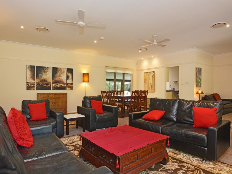 745 Lovedale Road, Lovedale NSW 2325