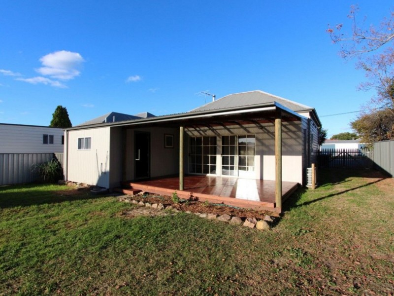 7 Alexander Street, Cessnock NSW 2325